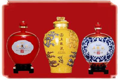 百色烟酒回收五粮液各种摆件.jpg